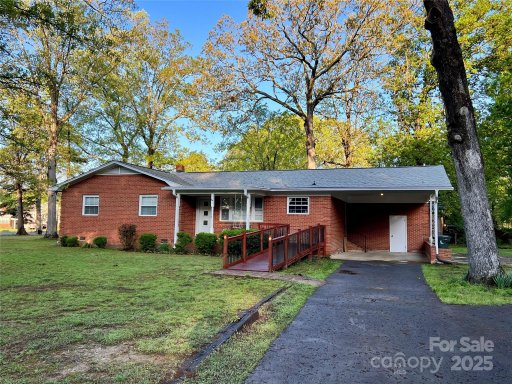 1903 Shady Lane