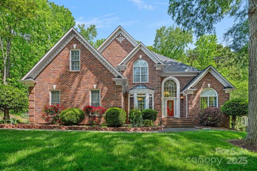 3124 Lakewood Edge Drive