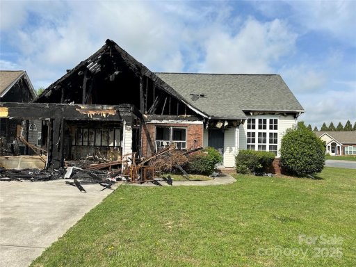 3205 Creek Trail Road