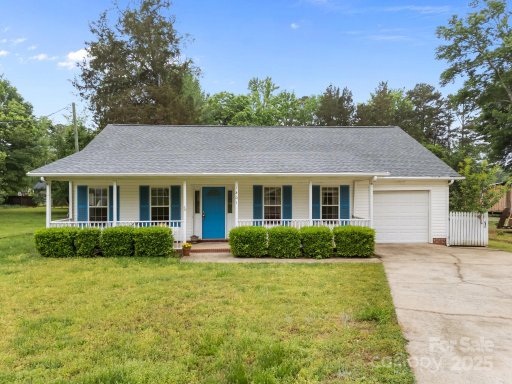 1401 Thompson Avenue