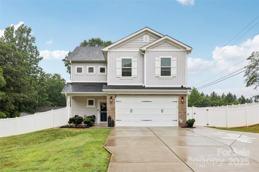 104 Trellis Lane