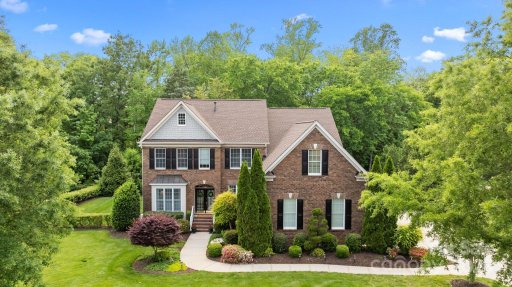 2025 Groves Edge Lane