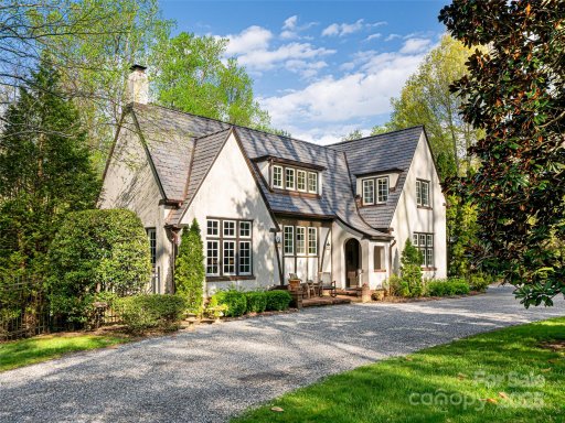 341 Vanderbilt Road