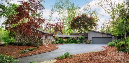 115 Stuyvesant Road