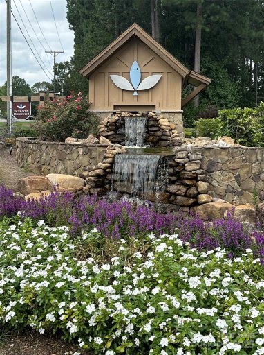 206 Streamwood Road 32
