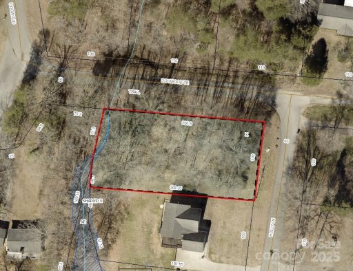2200 Holly Lane