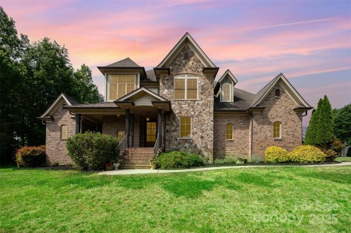 1010 Nutall Oak Lane