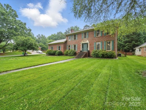 824 Balsam Terrace