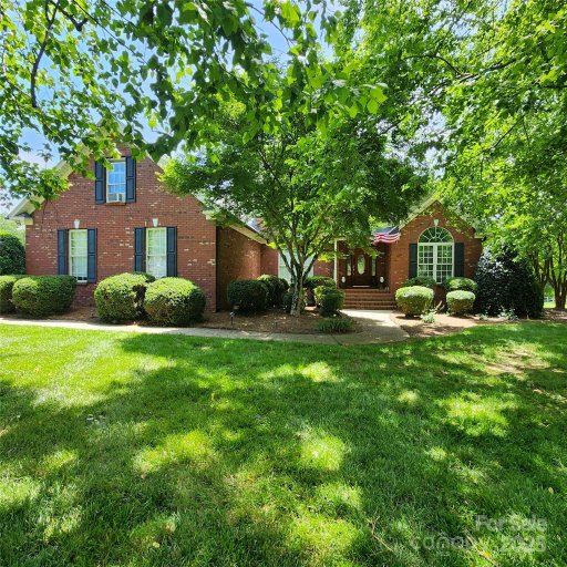 1305 Yellowood Court