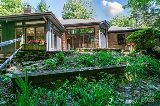 200 Maple Hill Drive