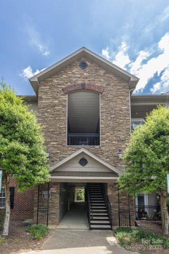 611 Appeldoorn Circle