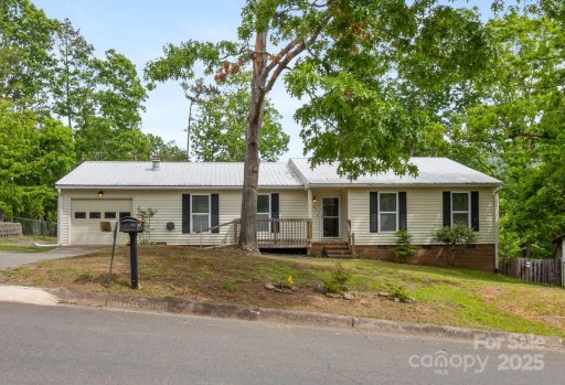 65 Knoll Ridge Drive