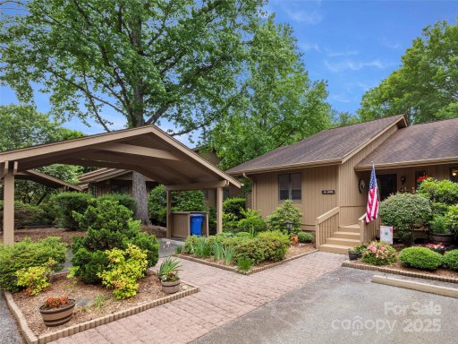 502 Spanish Oak Lane