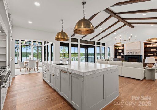 8066 Edgewater Drive