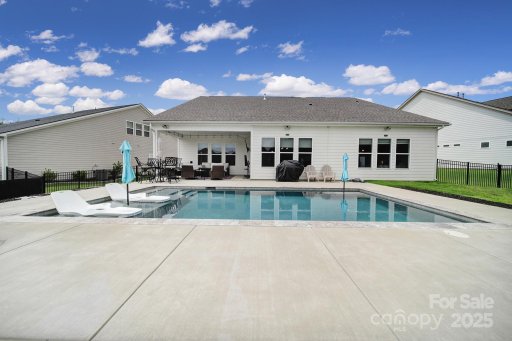 3255 Split Rail Lane