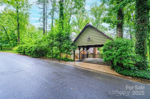 809 Westminster Circle