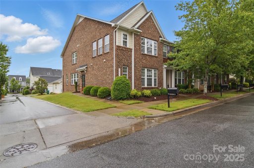 3013 Coventry Commons Drive