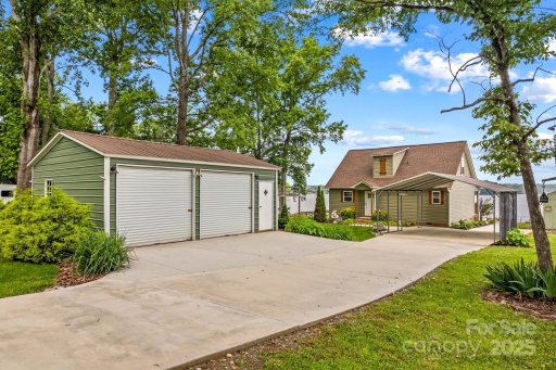 270 Yachtsman Drive