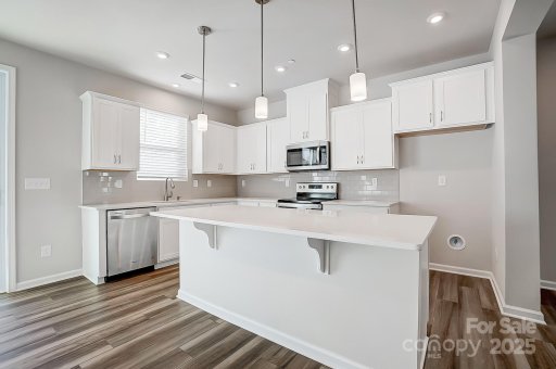 2470 Hedgecliff Road