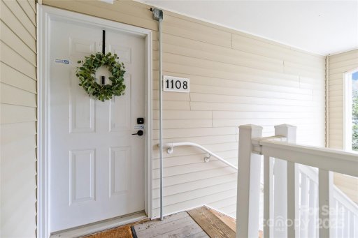 1108 Plaza Walk Drive