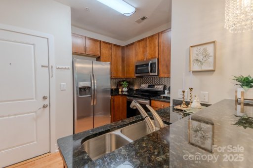 630 Calvert Street 1110