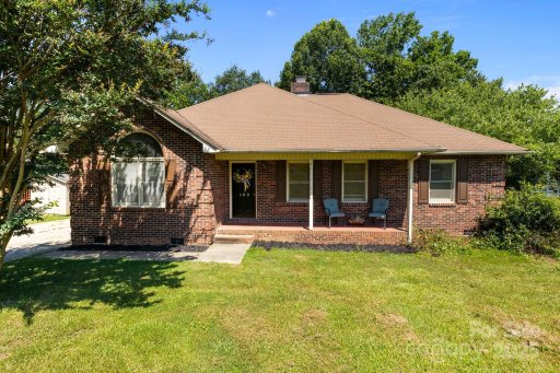 160 Walking Horse Run