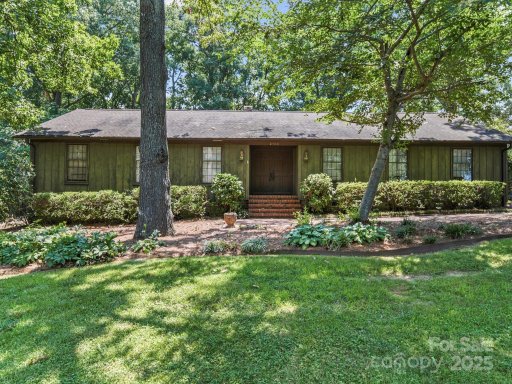 2104 Stoneyridge Drive