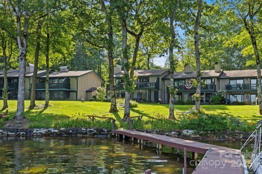 28 Toxaway Point B7