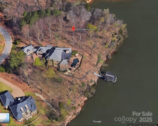 4305 The Bluffs Way 80