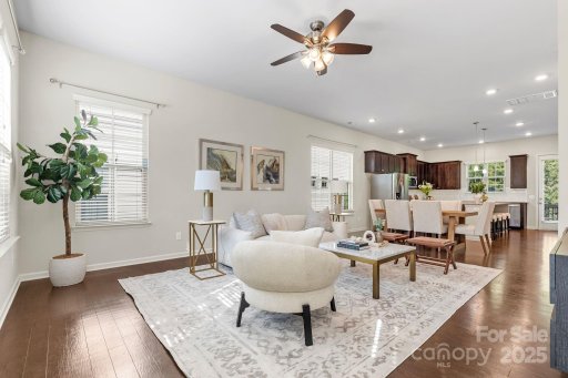 9324 Ainslie Downs Street