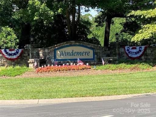 116 W Tattersall Drive