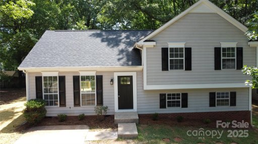 3140 Periwinkle Court