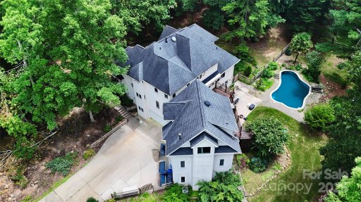 1802 Walden Pond Lane