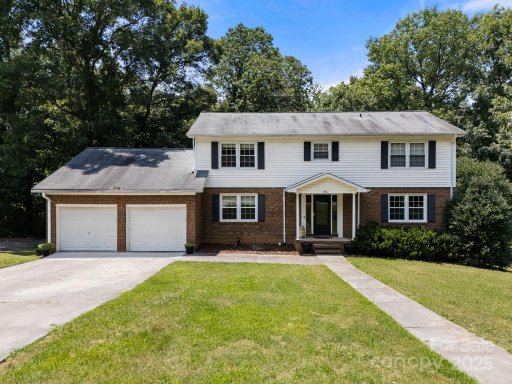586 Crestside Drive