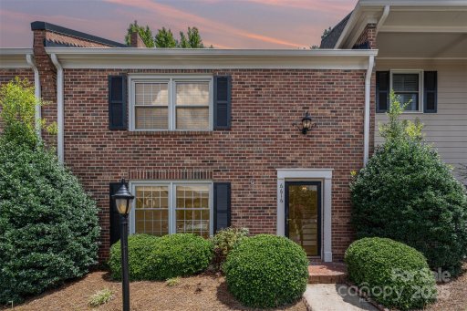 6616 Bunker Hill Circle