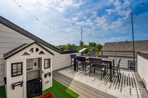 537 Annie Lowery Way