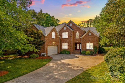 4858 Sagittarius Circle