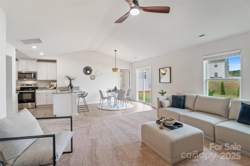 1108 Nia Road