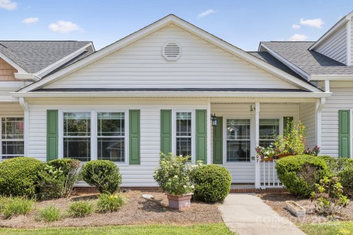 707 Dalebrook Lane
