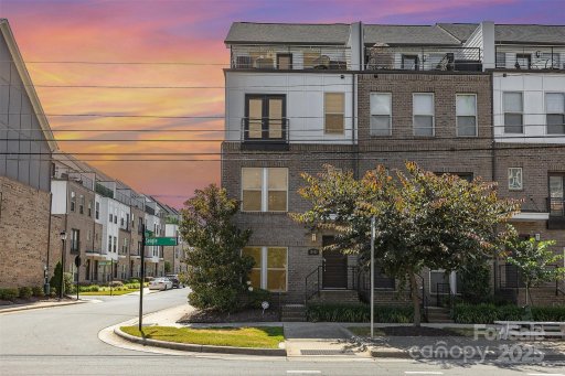 12029 Brooklyn Avenue