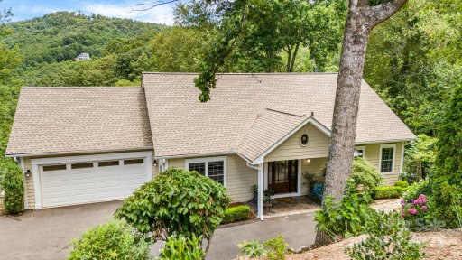 930 Sunlight Ridge Drive