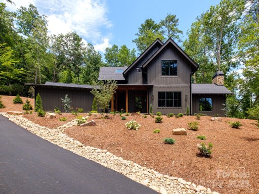 115 Rockbrook Overlook