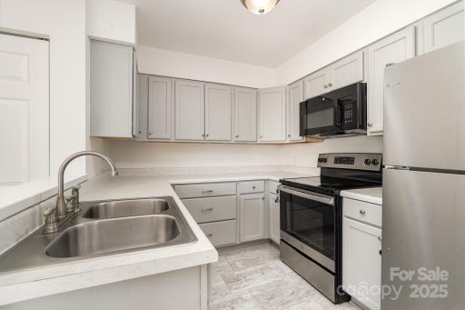 4900 Spring Lake Drive