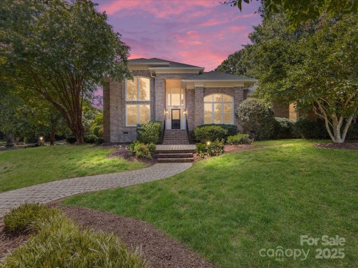 3324 Meadow Bluff Drive