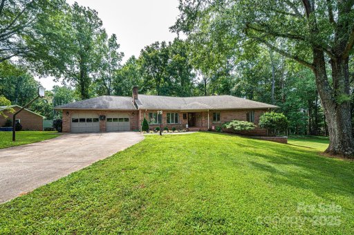 5933 Willowbottom Road