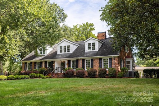 4401 Town And Country Drive