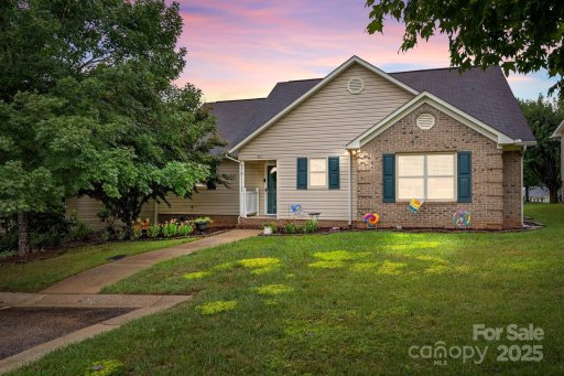 315 Hidden Creek Circle