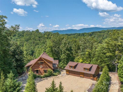 1439 Mountain Parkway