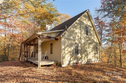 2355 Round Mountain Road
