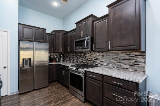 202 Paradise Hills Circle